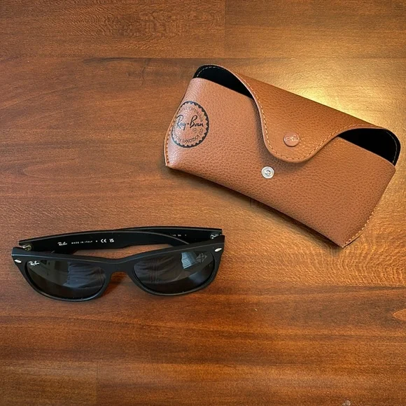 Ray-Ban Matte Black Sunglasses with Brown Case San Francisco CA. | RayBan Meta Glasses Wayfarer (Matte  main image 3